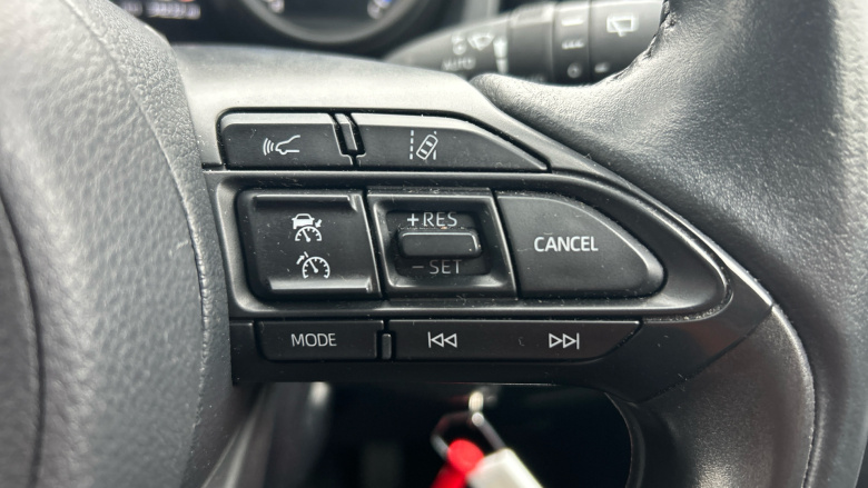 Toyota Yaris 1.5 Hybrid Design 5dr CVT Hybrid Hatchback